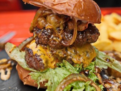 照片: Dulf&amp;#039;s Burger